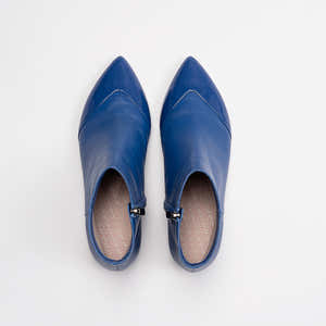 Lola Boot Iris