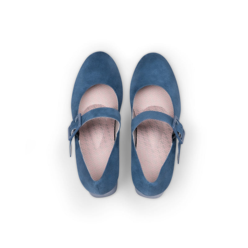 Elisa Blue