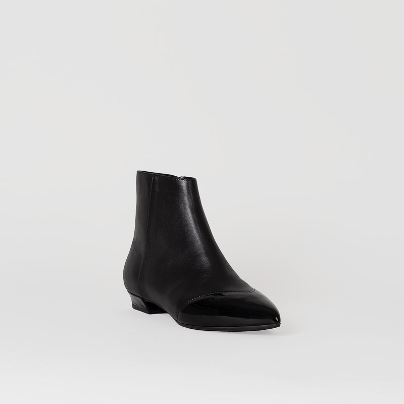 Lola Boot Black