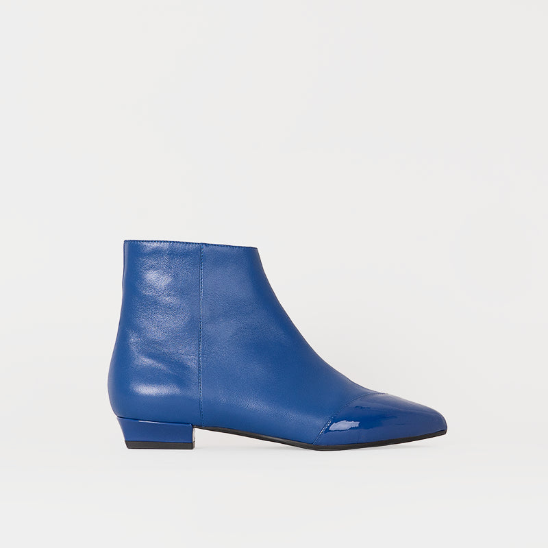 Lola Boot Iris